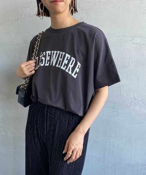 MICA&DEAL（マイカ＆ディール）の「[MICA&DEAL/マイカアンドディール] ELSEWHERE ロゴプリントTシャツ（Tシャツ/カットソー・レディース・ホワイト/ネイビー/チャコール・F）」の18枚目の写真