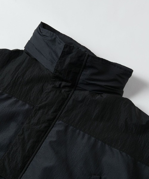 And A（アンドエー）の「Gramicci by F/CE. グラミチバイエフシーイー / F/CE x GRAMICCI LAYERED ANORAK BLOUSON レイヤードアノラックブルゾン（セットアップ） / GUJ3-S3006（ブルゾン・メンズ・ブラック・MEDIUM/LARGE）」の20枚目の写真