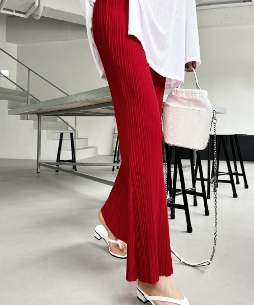 NANING9(ナンニング)の「NANING9 切りっぱなしバンディングプリーツパンツ(その他パンツ・レディース・ブラック/ベージュ/グレー/レッド/グリーン・FREE)」の17枚目の写真