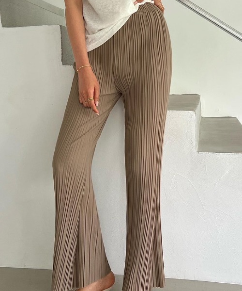 NANING9(ナンニング)の「NANING9 切りっぱなしバンディングプリーツパンツ(その他パンツ・レディース・ブラック/ベージュ/グレー/レッド/グリーン・FREE)」の6枚目の写真