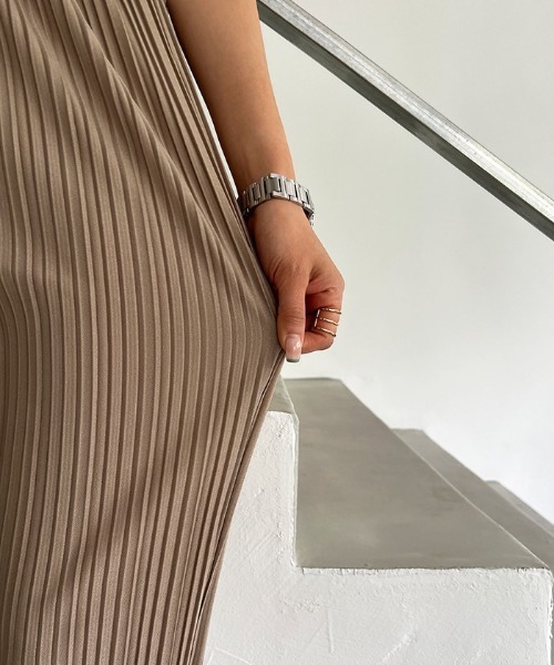 NANING9(ナンニング)の「NANING9 切りっぱなしバンディングプリーツパンツ(その他パンツ・レディース・ブラック/ベージュ/グレー/レッド/グリーン・FREE)」の15枚目の写真