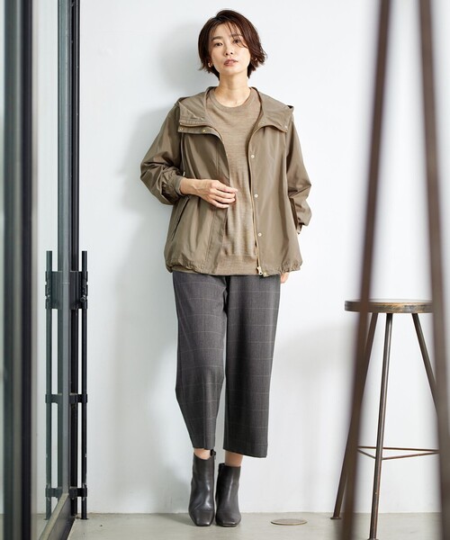 J.PRESS(ジェイプレス)の「【洗える】アルガンシルクチェック ワイドパンツ(その他パンツ・レディース・ブラウン系3/ライトグレー系3・T15/T17/T13)」の4枚目の写真