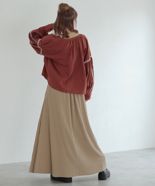 Crisp（クリスプ）の「ケーブルエンボスフレアスカート（スカート・レディース・ベージュ/ホワイト・FREE）」の13枚目の写真