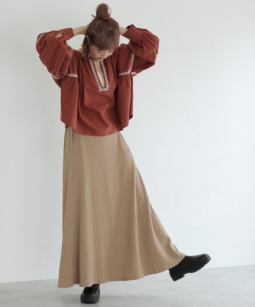 Crisp（クリスプ）の「ケーブルエンボスフレアスカート（スカート・レディース・ベージュ/ホワイト・FREE）」の14枚目の写真