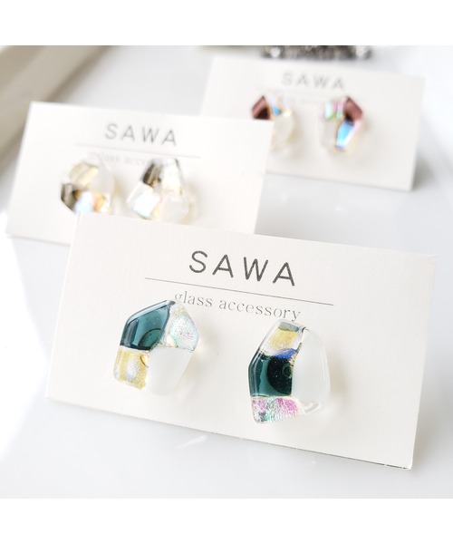 tone(トーン)の「【sawa】多角形ピアス(Sサイズ)(MA)(ピアス(両耳用)・レディース・パープル/グレー/グリーン系その他/ラベンダー・FREE)」の3枚目の写真