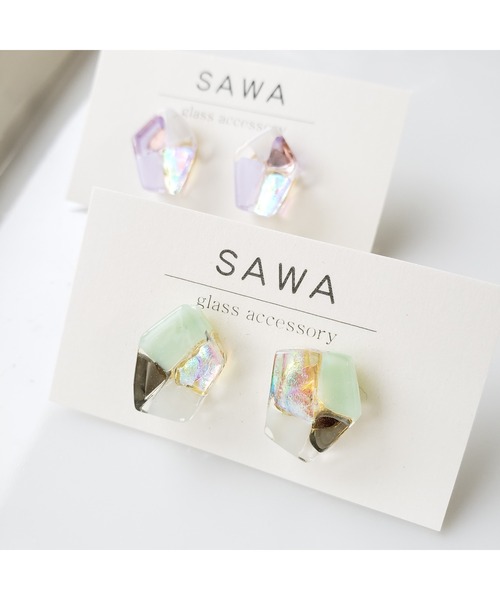 tone(トーン)の「【sawa】多角形ピアス(Sサイズ)(MA)(ピアス(両耳用)・レディース・パープル/グレー/グリーン系その他/ラベンダー・FREE)」の5枚目の写真