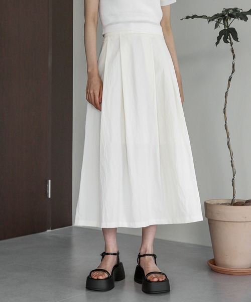 UNE MANSION（ユヌマンション）の「ワッシャーフレアロングスカート（スカート・レディース・スカイブルー/ネイビー/ピンク/アイボリー・FREE）」の5枚目の写真