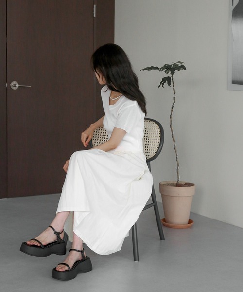 UNE MANSION（ユヌマンション）の「ワッシャーフレアロングスカート（スカート・レディース・スカイブルー/ネイビー/ピンク/アイボリー・FREE）」の11枚目の写真