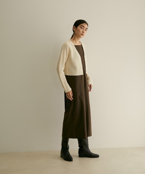 SALON adam et rope'(サロン アダム エ ロペ)の「【WEB限定】カールヤーンVネックショートカーディガン(カーディガン/ボレロ・レディース・チャコールグレー/オフホワイト・FREE)」の5枚目の写真