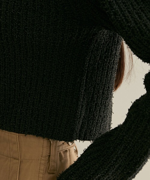 SALON adam et rope'(サロン アダム エ ロペ)の「【WEB限定】カールヤーンVネックショートカーディガン(カーディガン/ボレロ・レディース・チャコールグレー/オフホワイト・FREE)」の15枚目の写真