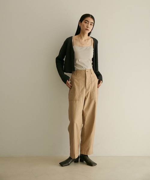 SALON adam et rope'(サロン アダム エ ロペ)の「【WEB限定】カールヤーンVネックショートカーディガン(カーディガン/ボレロ・レディース・チャコールグレー/オフホワイト・FREE)」の19枚目の写真