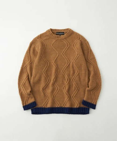 WHITE MOUNTAINEERING（ホワイトマウンテニアリング）の「2TONE CREW NECK KNIT（ニット/セーター・メンズ・チャコール/キャメル・1/2）」の2枚目の写真