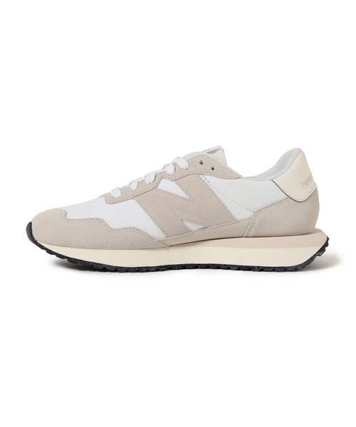 NEW BALANCE(ニューバランス)の「NEW BALANCE / MS 237 SE EXCLUSIVE〈WOMEN〉(スニーカー・レディース・ホワイト・23.5/22.5/24/24.5/23)」の4枚目の写真