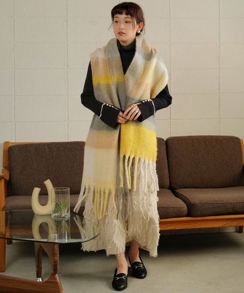 Bab（バブ）の「起毛チェック柄マフラー（マフラー・レディース・イエロー/ブルー/パープル・ONESIZE）」の18枚目の写真