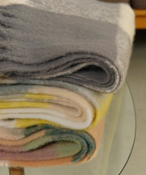 Bab（バブ）の「起毛チェック柄マフラー（マフラー・レディース・イエロー/ブルー/パープル・ONESIZE）」の20枚目の写真