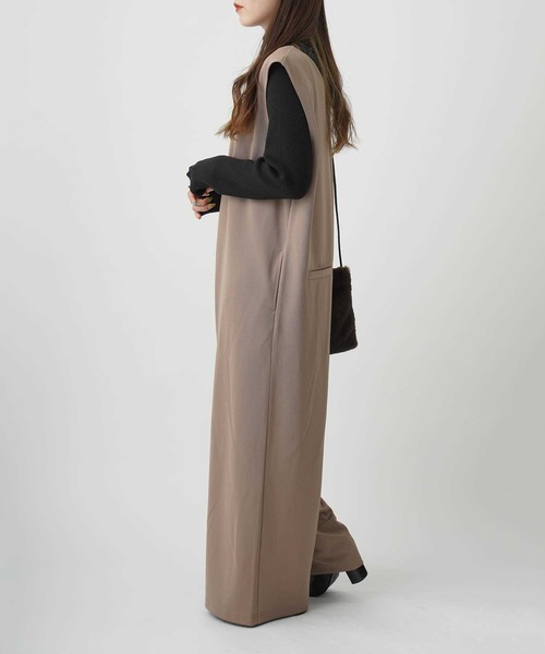 HONEYSUCKLE ROSE（ハニーサックルローズ）の「【HONEYSUCKLE ROSE】Ｖネックサロペット（サロペット/オーバーオール・レディース・ブラック/ベージュ/ダークグレー・M/L）」の5枚目の写真