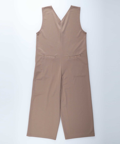 HONEYSUCKLE ROSE（ハニーサックルローズ）の「【HONEYSUCKLE ROSE】Ｖネックサロペット（サロペット/オーバーオール・レディース・ブラック/ベージュ/ダークグレー・M/L）」の7枚目の写真