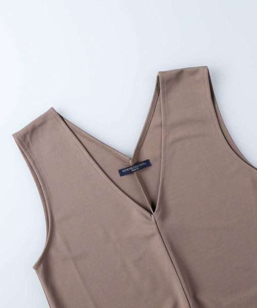 HONEYSUCKLE ROSE（ハニーサックルローズ）の「【HONEYSUCKLE ROSE】Ｖネックサロペット（サロペット/オーバーオール・レディース・ブラック/ベージュ/ダークグレー・M/L）」の8枚目の写真