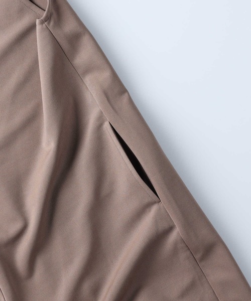 HONEYSUCKLE ROSE（ハニーサックルローズ）の「【HONEYSUCKLE ROSE】Ｖネックサロペット（サロペット/オーバーオール・レディース・ブラック/ベージュ/ダークグレー・M/L）」の9枚目の写真