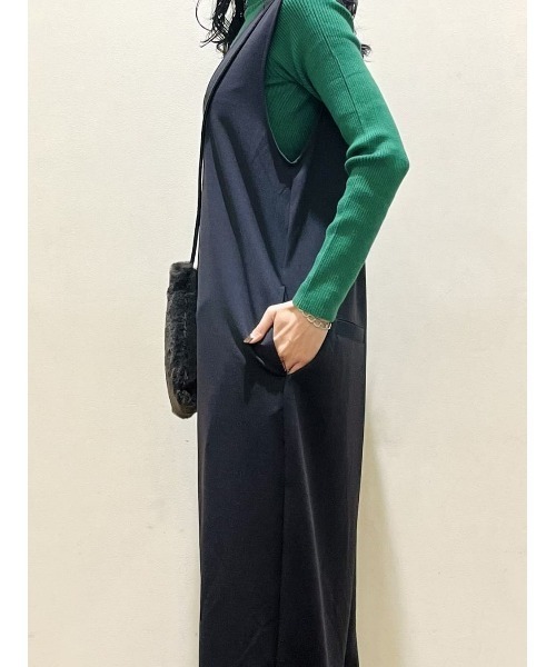 HONEYSUCKLE ROSE（ハニーサックルローズ）の「【HONEYSUCKLE ROSE】Ｖネックサロペット（サロペット/オーバーオール・レディース・ブラック/ベージュ/ダークグレー・M/L）」の15枚目の写真