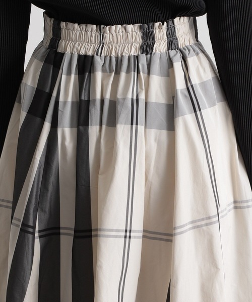 Andemiu(アンデミュウ)の「【選べる着丈/WEB限定】アソートガラスカート173772(スカート・レディース・ブラック/グリーン/ホワイト系8/ネイビー系/ブルー/ボルドー・FREE/フリー)」の19枚目の写真