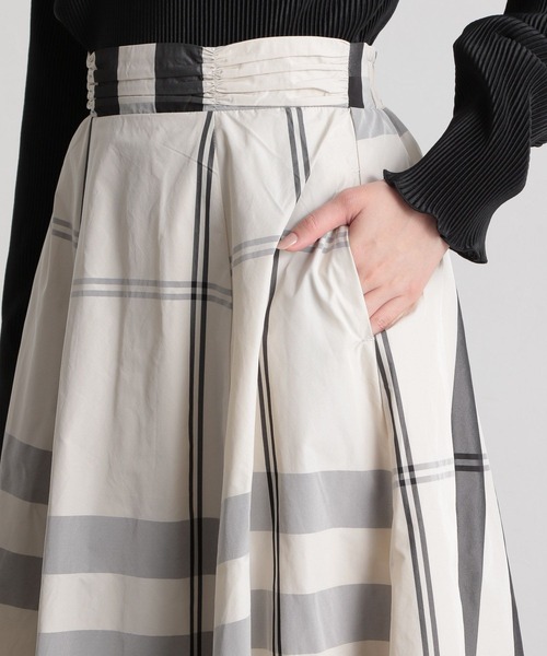 Andemiu(アンデミュウ)の「【選べる着丈/WEB限定】アソートガラスカート173772(スカート・レディース・ブラック/グリーン/ホワイト系8/ネイビー系/ブルー/ボルドー・FREE/フリー)」の13枚目の写真