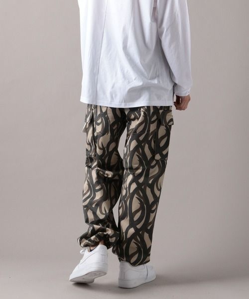 L.H.P Private Brand(エルエイチピープライベートブランド)の「DankeSchon/ダンケシェーン/トライバルカーゴパンツ(その他パンツ・メンズ・グレー/ベージュ・S/L)」の13枚目の写真