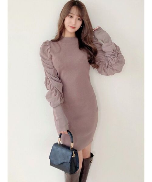 RESEXXY(リゼクシー)の「スリーブギャザータイトニットワンピース(ワンピース・レディース・ブラウン/ホワイト/ブラック・MEDIUM/SMALL)」の9枚目の写真