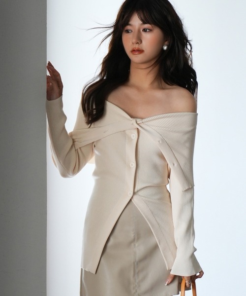 SAISON DE PAPILLON（セゾンドパピヨン）の「オフショルダーリブニットプルオーバー（カーディガン/ボレロ・レディース・ベージュ/ピンク/モカ/ネイビー・L/M）」の17枚目の写真