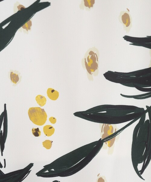 THE SHOP TK （ザ ショップ ティーケー ）の「◆【1枚でサマになる/華やか】ミモザブーケ柄イージーワイドパンツ（その他パンツ・レディース・ブラック系/ホワイト系3・99/12/13）」の11枚目の写真