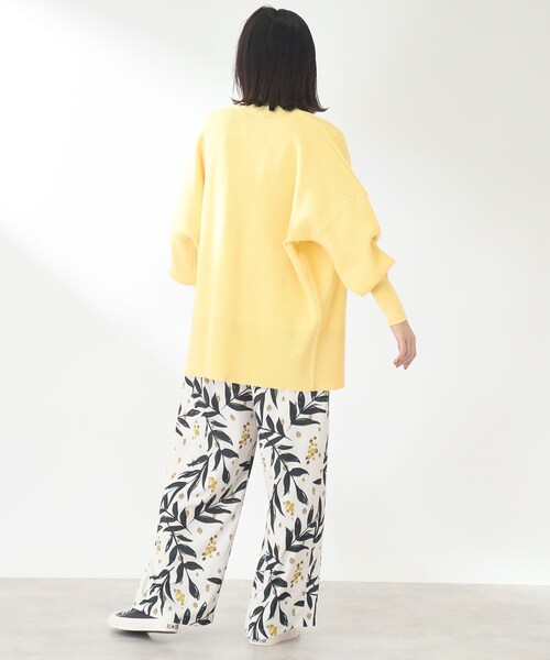 THE SHOP TK （ザ ショップ ティーケー ）の「◆【1枚でサマになる/華やか】ミモザブーケ柄イージーワイドパンツ（その他パンツ・レディース・ブラック系/ホワイト系3・99/12/13）」の15枚目の写真