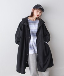 フード付きロングコート