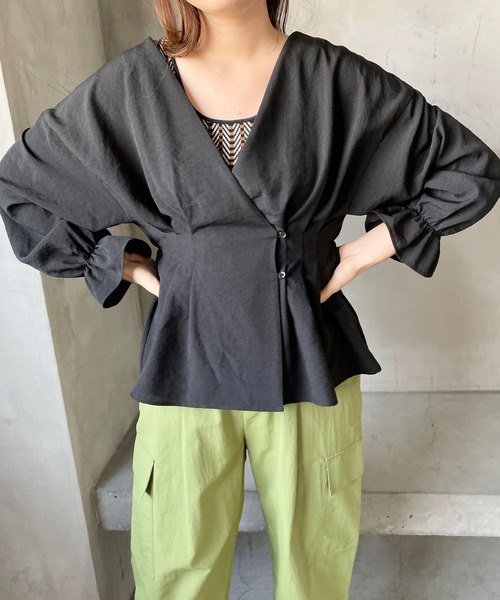 LOWRYS FARM（ローリーズファーム）の「カシュクールブラウスロングスリーブ　177869（シャツ/ブラウス・レディース・グリーン/ブラック/アイボリー・FREE）」の13枚目の写真