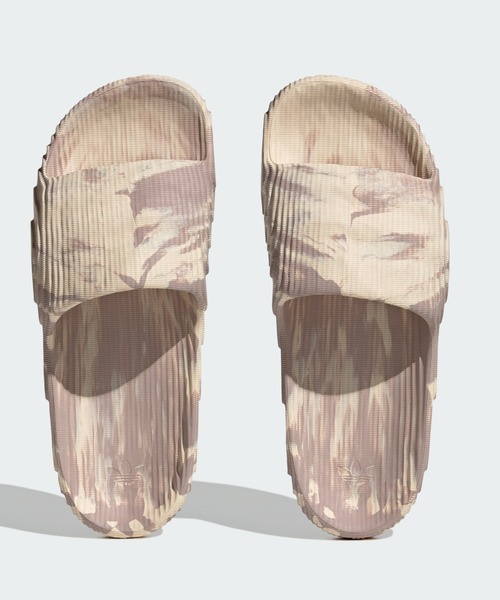 adidas(アディダス)の「adidas/アディダス ADILETTE 22 アディレッタ(サンダル・メンズ・ライトブラウン/ホワイト/ダークグレー/ブラック/グリーン系その他/ベージュ系その他/ブルー/アイボリー・25.5/27.5/23.5/26.5/28.5/24.5)」の6枚目の写真