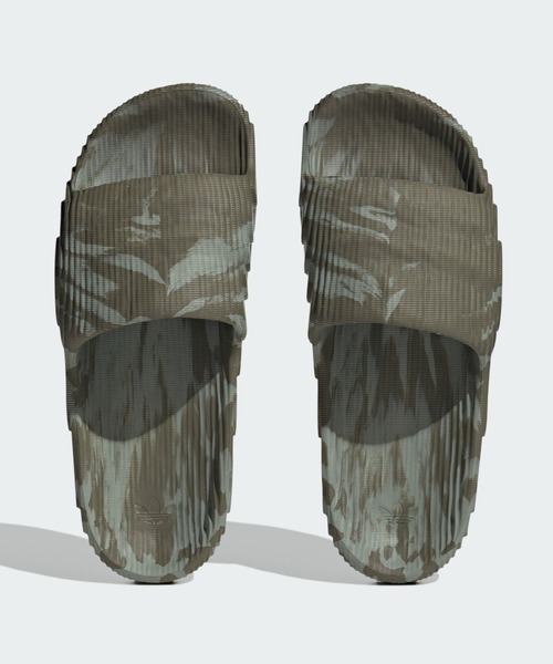 adidas(アディダス)の「adidas/アディダス ADILETTE 22 アディレッタ(サンダル・メンズ・ライトブラウン/ホワイト/ダークグレー/ブラック/グリーン系その他/ベージュ系その他/ブルー/アイボリー・25.5/27.5/23.5/26.5/28.5/24.5)」の7枚目の写真