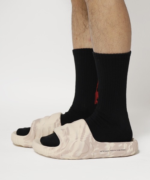 adidas(アディダス)の「adidas/アディダス ADILETTE 22 アディレッタ(サンダル・メンズ・ライトブラウン/ホワイト/ダークグレー/ブラック/グリーン系その他/ベージュ系その他/ブルー/アイボリー・25.5/27.5/23.5/26.5/28.5/24.5)」の21枚目の写真