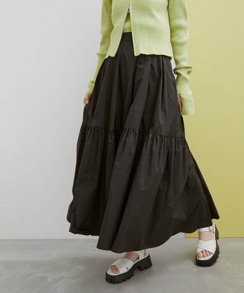 ADAM ET ROPE'(アダムエロペ)の「【WEB限定】タックティアードスカート(スカート・レディース・ブラック/ネイビー/オフホワイト・FREE)」の1枚目の写真