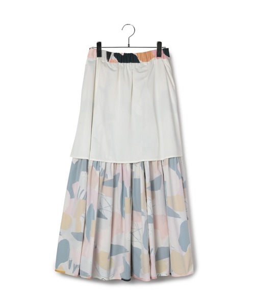 ADAM ET ROPE'(アダムエロペ)の「【WEB限定】タックティアードスカート(スカート・レディース・ブラック/ネイビー/オフホワイト・FREE)」の10枚目の写真