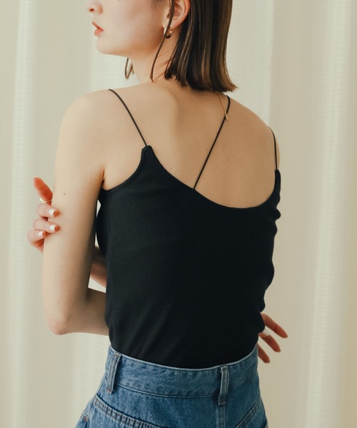 SENSE OF PLACE by URBAN RESEARCH(センスオブプレイスバイアーバンリサーチ)の「カップインアシンメトリーキャミソール(キャミソール・レディース・ライトベージュ/パープル/ベージュ/ブラック・ONE)」の2枚目の写真