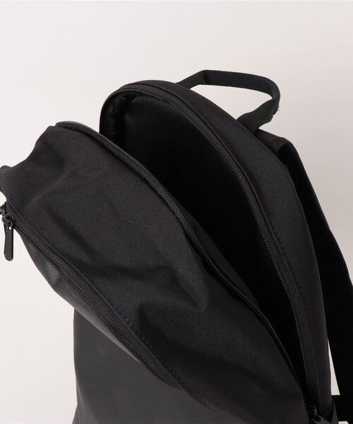 Manhattan Portage（マンハッタンポーテージ）の「Pacific Vestry Backpack（バックパック/リュック・メンズ・ブラック・MEDIUM）」の18枚目の写真