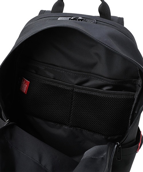 Manhattan Portage（マンハッタンポーテージ）の「Pacific Vestry Backpack（バックパック/リュック・メンズ・ブラック・MEDIUM）」の10枚目の写真