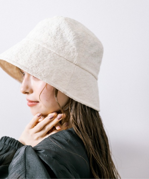 OLIVE des OLIVE（オリーブデオリーブ）の「ジャガードクロ―シュハット　1031150060（ハット・レディース・ブラック/アイボリー・FREE）」の2枚目の写真