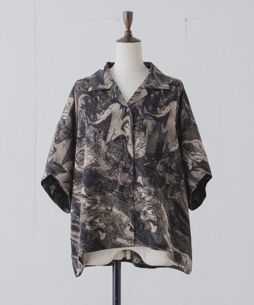 Happy John（ハッピージョン）の「art design open color shirt/アートデザインオープンカラーシャツ（シャツ/ブラウス・レディース・ブルー/グリーン/ブラック・FREE）」の7枚目の写真