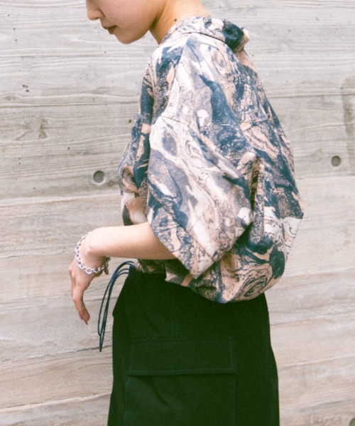 Happy John（ハッピージョン）の「art design open color shirt/アートデザインオープンカラーシャツ（シャツ/ブラウス・レディース・ブルー/グリーン/ブラック・FREE）」の17枚目の写真