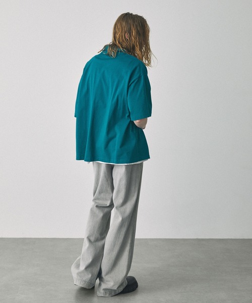 EMMA CLOTHES(エマクローズ)の「オーバーサイズ ビッグカラー ハーフジップ半袖Tシャツ EMMA CLOTHES(Tシャツ/カットソー・メンズ・ライトオリーブ/ダークパープル/ブルーグリーン/チャコール/オートミール/ライトグレー/ブラック/ダークオレンジ/ブラウン/ネイビー/グレイッシュベージュ/ブラック系/ブルー系・M/L/S)」の17枚目の写真