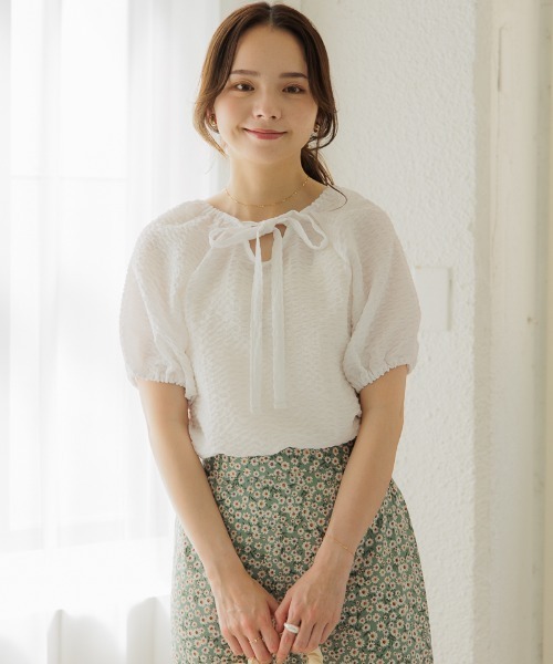 flower(フラワー)の「チャーミングリボントップ(シャツ/ブラウス・レディース・ブルー/ホワイト・FREE)」の8枚目の写真