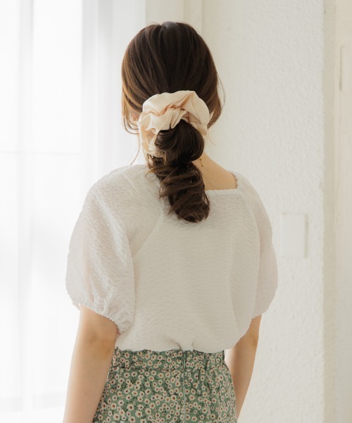 flower(フラワー)の「チャーミングリボントップ(シャツ/ブラウス・レディース・ブルー/ホワイト・FREE)」の4枚目の写真