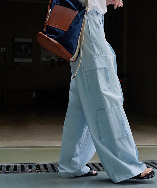 chuclla（チュクラ）の「センタープリーツ カーゴワイドパンツ chw23s083（カーゴパンツ・レディース・ライトブルー/ホワイト・L/M/S）」の10枚目の写真