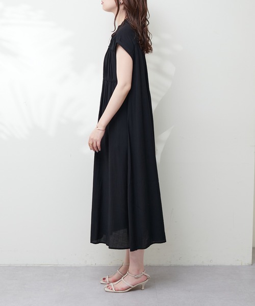 natural couture(ナチュラルクチュール)の「ギャザーデザイン楊柳シャツワンピース(ワンピース・レディース・オフホワイト/カーキ/ブラック/オレンジ・FREE)」の20枚目の写真