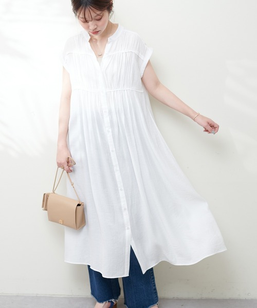 natural couture(ナチュラルクチュール)の「ギャザーデザイン楊柳シャツワンピース(ワンピース・レディース・オフホワイト/カーキ/ブラック/オレンジ・FREE)」の9枚目の写真
